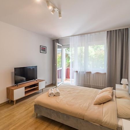 Apartamento Krakow Czyzyny - Terrace By Rentujemy Exterior foto