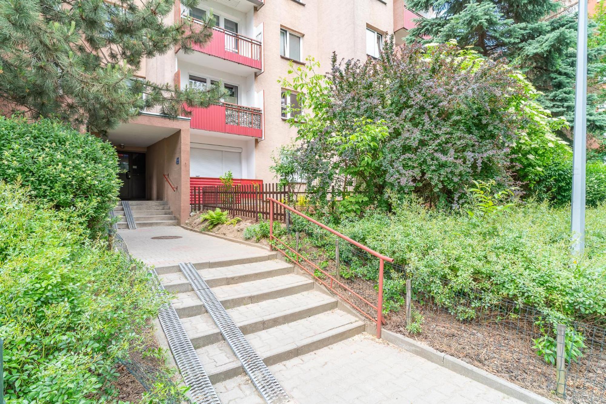 Apartamento Krakow Czyzyny - Terrace By Rentujemy Exterior foto